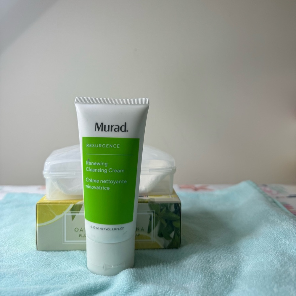 Murad renewing cleansing cream